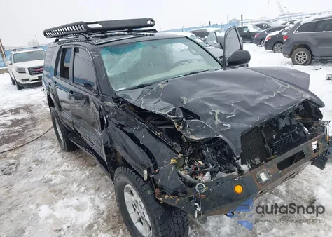 2005 Toyota 4Runner Sr5 V8 z USA, uszkodzony, nr VIN JTEBT14R750054753